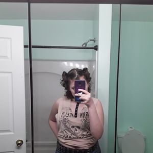 Meet your Posher, Kayla